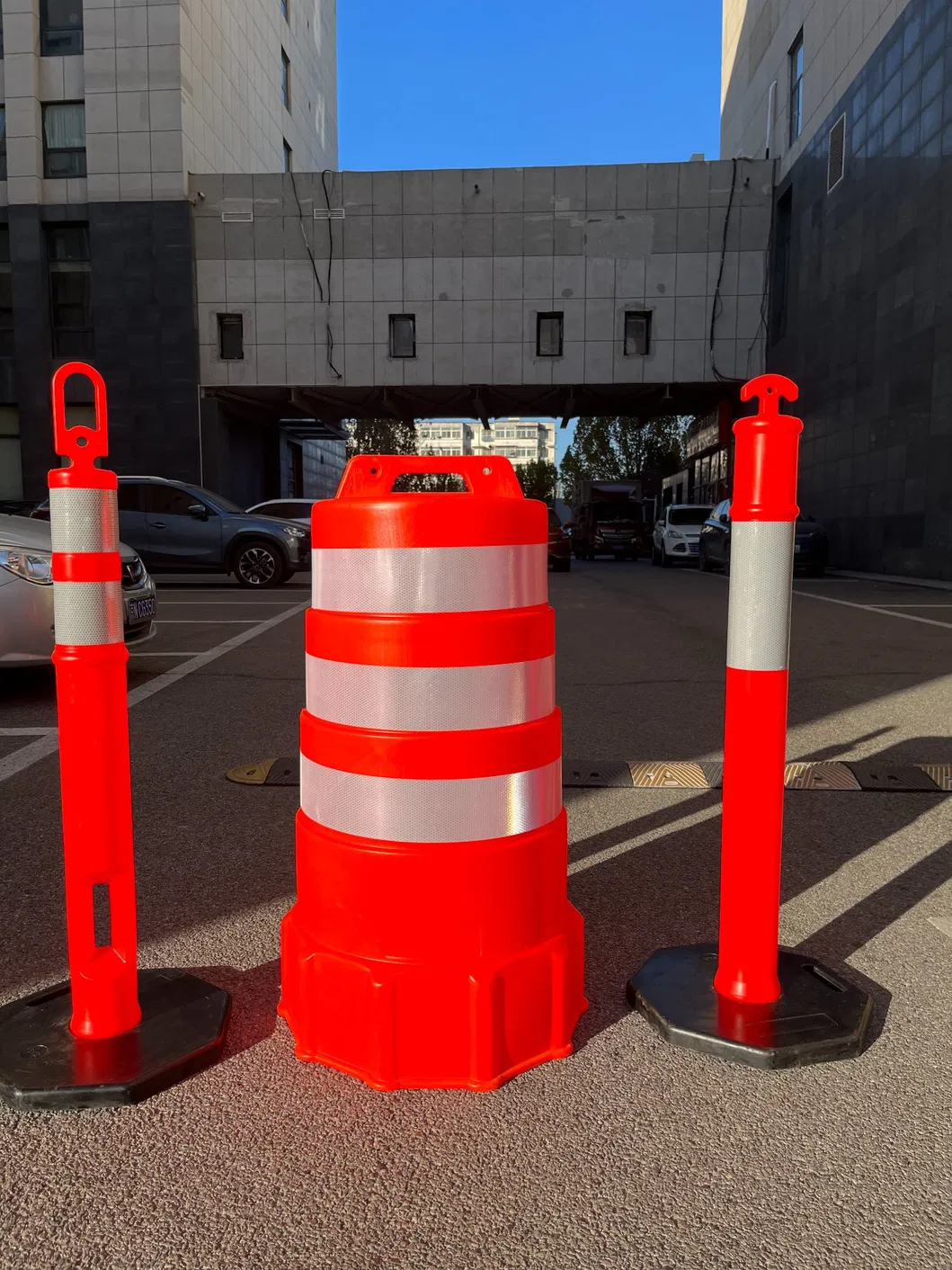 ROADSAFE Gorąca sprzedaż PE Traffic Drum Crash Barrels Bezpieczeństwo drogowe Odblaskowa beczka ostrzegawcza 0